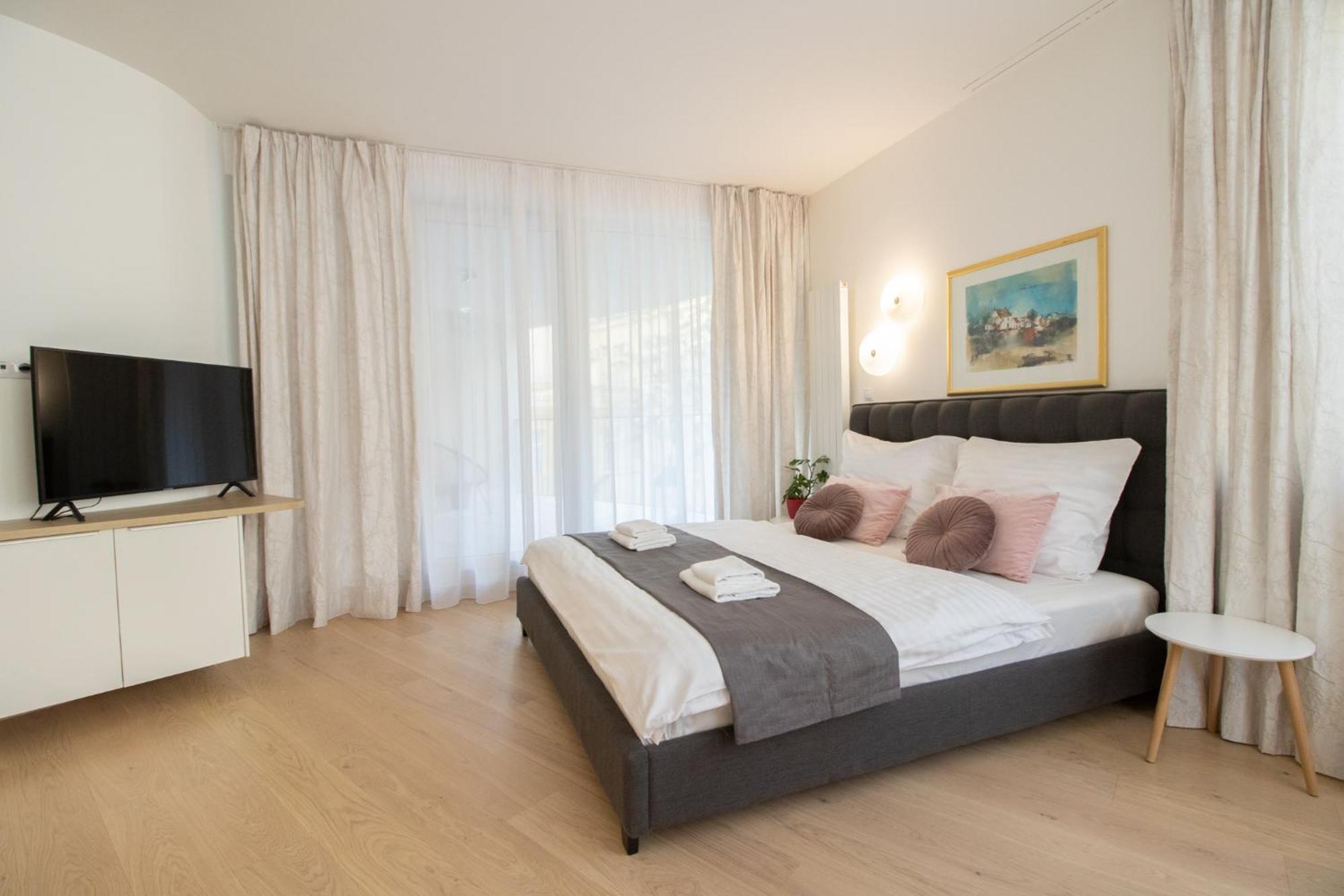 Krakovska Cr Apartments Prague Ngoại thất bức ảnh